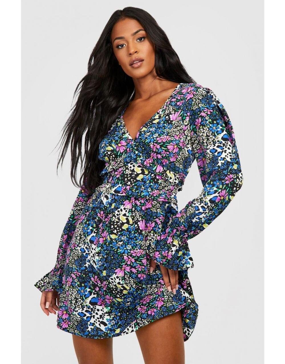 Boohoo Tall Floral V Neck Ruffle Skatee Dress in Navy Size 10 (US) NWT